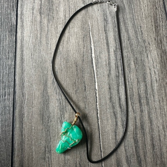 Malachite Necklace - Picture 4 of 6